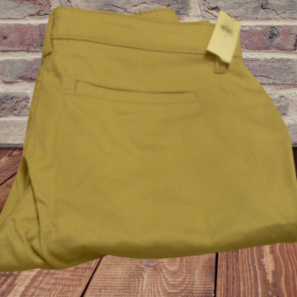 Old Navy Beige Khaki Boot Cut Adjustable Waist 16 Kids Pants - Picture 1 of 8